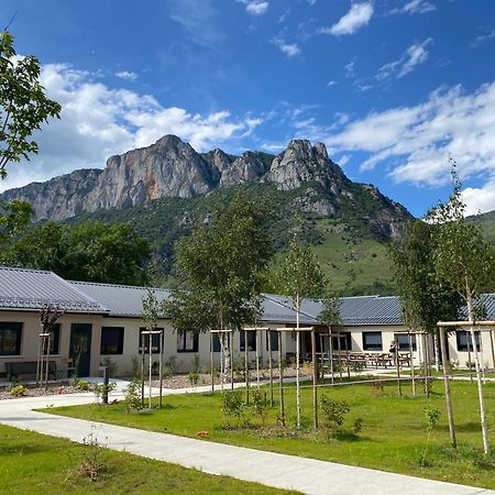 Complexe Des Oustalous Ξενοδοχείο Les Cabannes  Εξωτερικό φωτογραφία